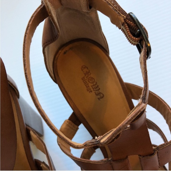 Crown Vintage Siri  Brown Strappy Sandals size 10 tan stacked heel - Picture 12 of 16